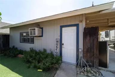 Main picture of 637 N 2nd Ave