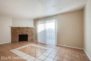 Main picture of 100 Highland Park Ct