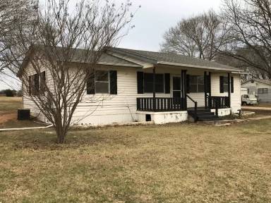 Main picture of 870 Williams Rd