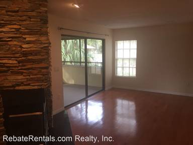 Main picture of Lakecrest Condominium