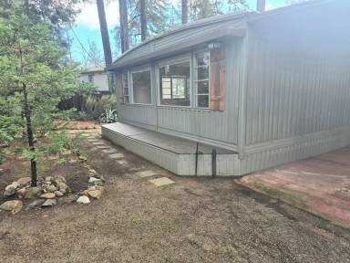 Main picture of 586 Dundee Ct
