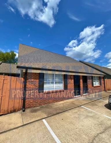 Main picture of 3413 Peerless Rd NW