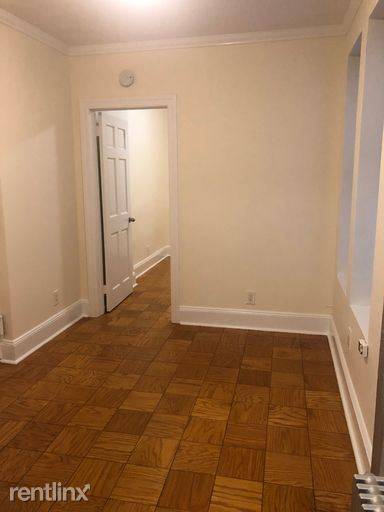 Main picture of 516 E 80th St
