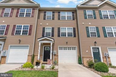 Main picture of 71 Moses Dr