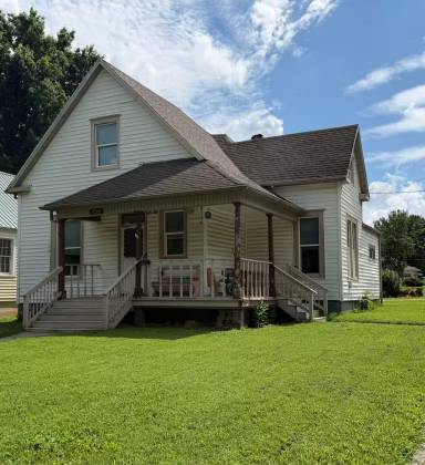 Main picture of 758 S Delaware Ave