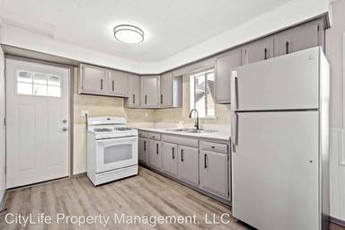 Main picture of 1216 1/2 Vance Ave