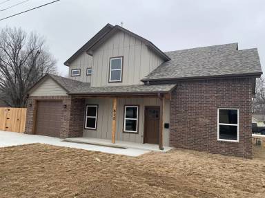 Main picture of 815 S E St