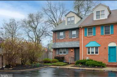 Main picture of 2845 W 6th St