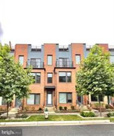 Main picture of 16210 Decker Pl