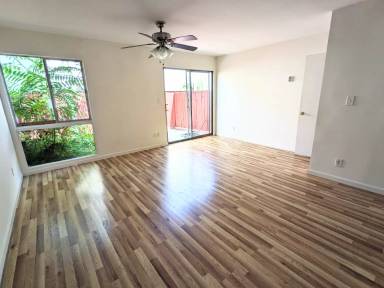 Main picture of 241 S Avenue 57