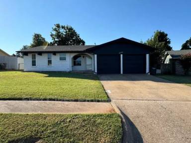 Main picture of 3524 Hillside Dr