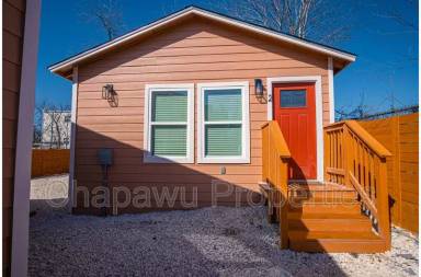 Main picture of 241 Delmar St