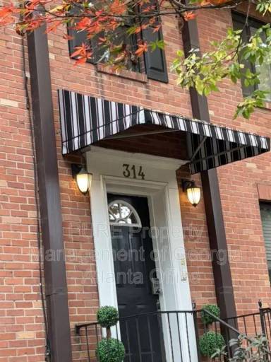 Main picture of 314 3rd St NE