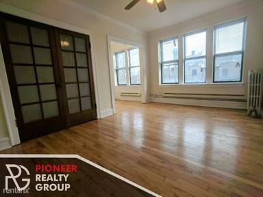 Main picture of 4631 N Paulina Apartments