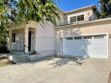 Main picture of 316 Leroy Ct