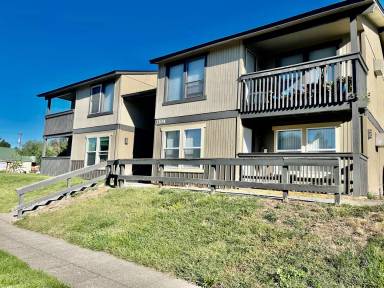 Main picture of 3304 N Lincoln St