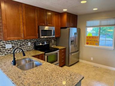 Main picture of 10291 York Pl