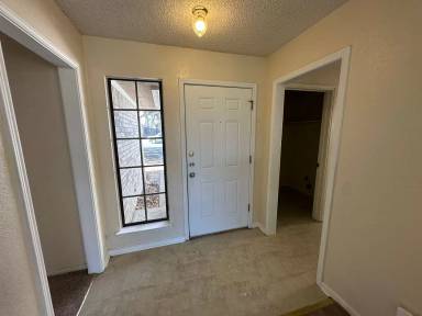 Main picture of 3308 Edgewood Dr