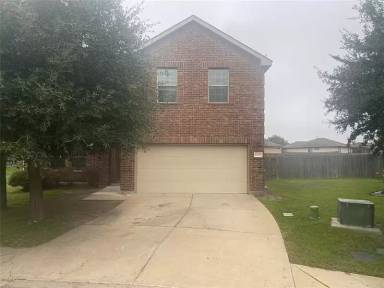 Main picture of 18301 Windtree Ln