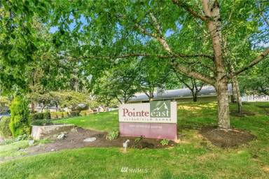 Main picture of Pointe East Condominium