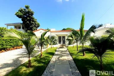 Main picture of 1611 Biarritz Dr