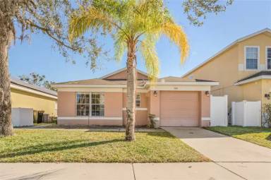 Main picture of 160 Hammock Ct