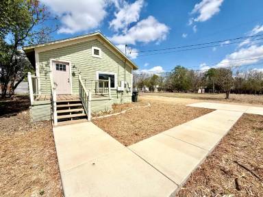 Main picture of 732 Valley St