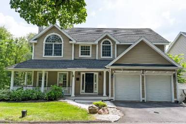 Main picture of 4 Romano Ct