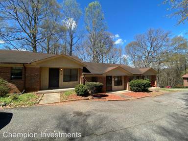 Main picture of 634 Hillcrest Dr