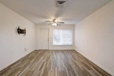 Main picture of 947 949 Fra-Mar Pl