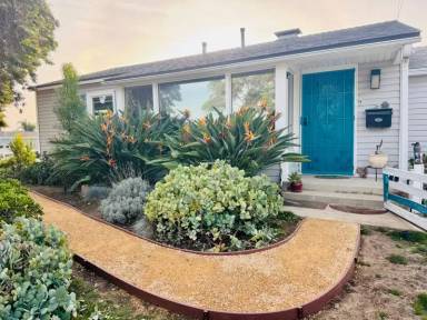 Main picture of 3806 69th St