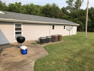 Main picture of 302 W Neosho St
