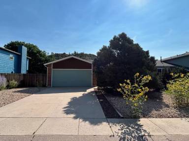 Main picture of 5935 Pemberton Way