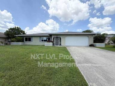 Main picture of 205 SE 18th St