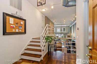 Main picture of 3160 N Lincoln Ave