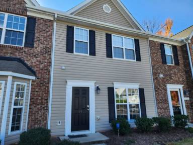 Main picture of 36 Sharpstone Ln