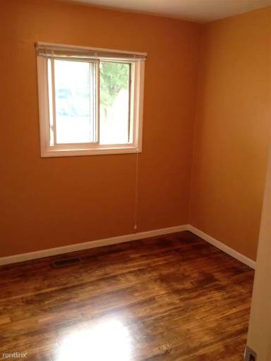 Main picture of 1345 Rambling Rd