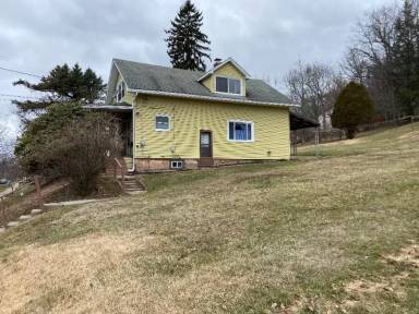 Main picture of 1359 Water St