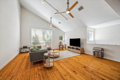 Main picture of 2720 La Branch St