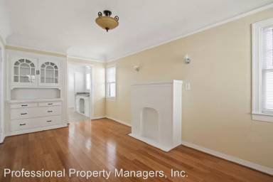 Main picture of 1728 W 82nd St