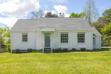 Main picture of 540 Skyview Dr