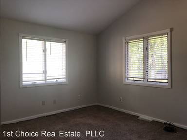 Main picture of 10601 Riverside Dr