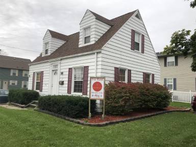 Main picture of 121 W High St