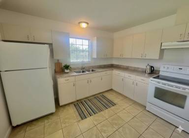 Main picture of 3200 Hughey St