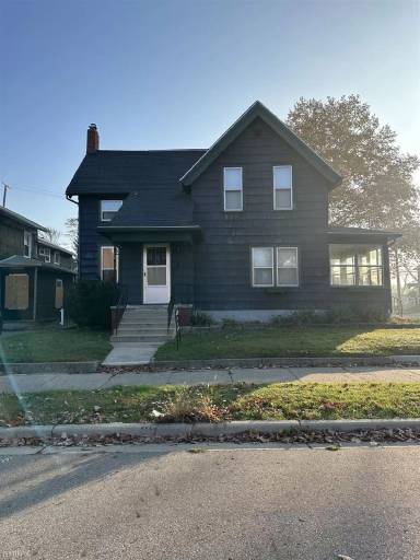Main picture of 313 1st St