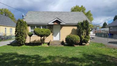 Main picture of 2410 N Park Rd