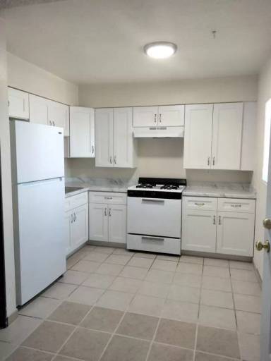 Main picture of 220 General Stilwell St NE