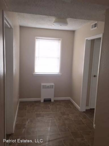 Main picture of 216 N Webster St