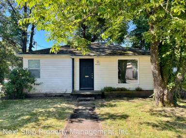 Main picture of 8922 SE Pine St