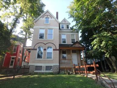 Main picture of 1915 Hewitt Ave